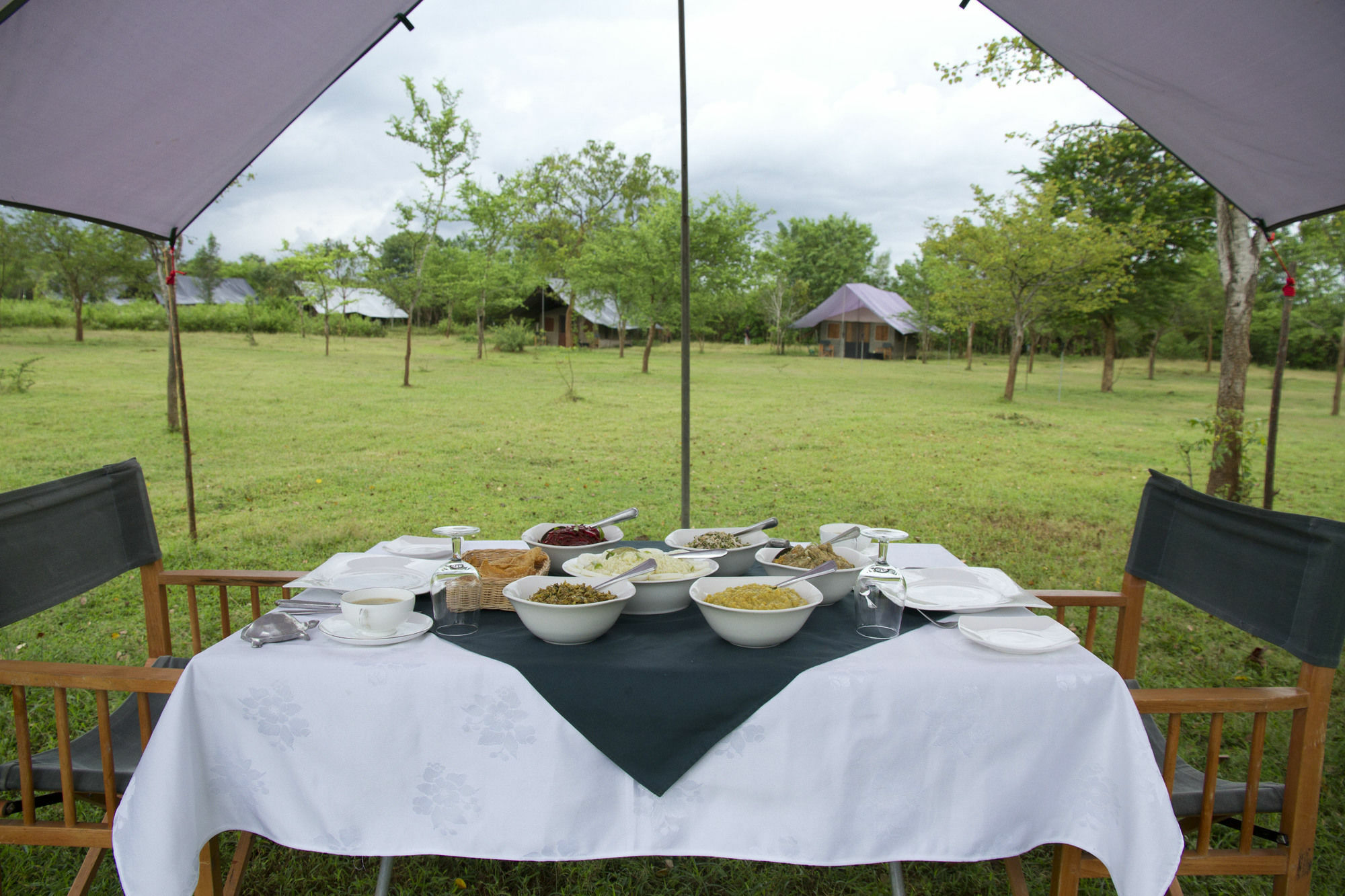 Mahoora Tented Safari Camp อุดาวาลาเว ภายนอก รูปภาพ